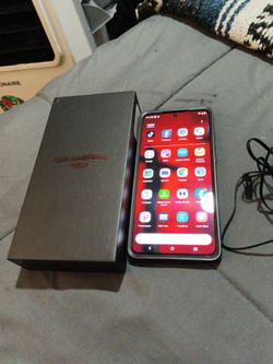 Selling you Motorola stylus 2026 cricket phone it is set up for cricket