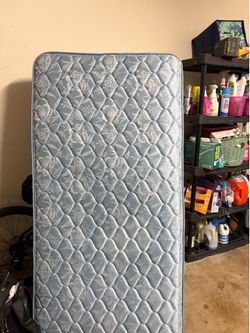 TWIN SIZE MATTRESS
