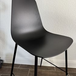 Set of 3 Brand New Bar counter height high chairs stools new in a box Indoor/Outdoor