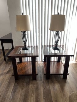 Living Room Furniture (multiple pieces)