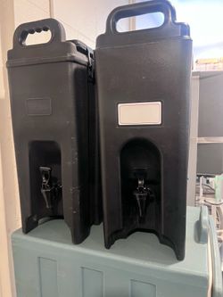 Cambro dispenser