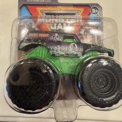 Monster Jam Grave Digger Visit › Monster Truck Die-Cast 1-...