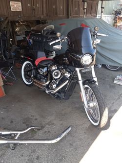 Stock Softail Pipes 