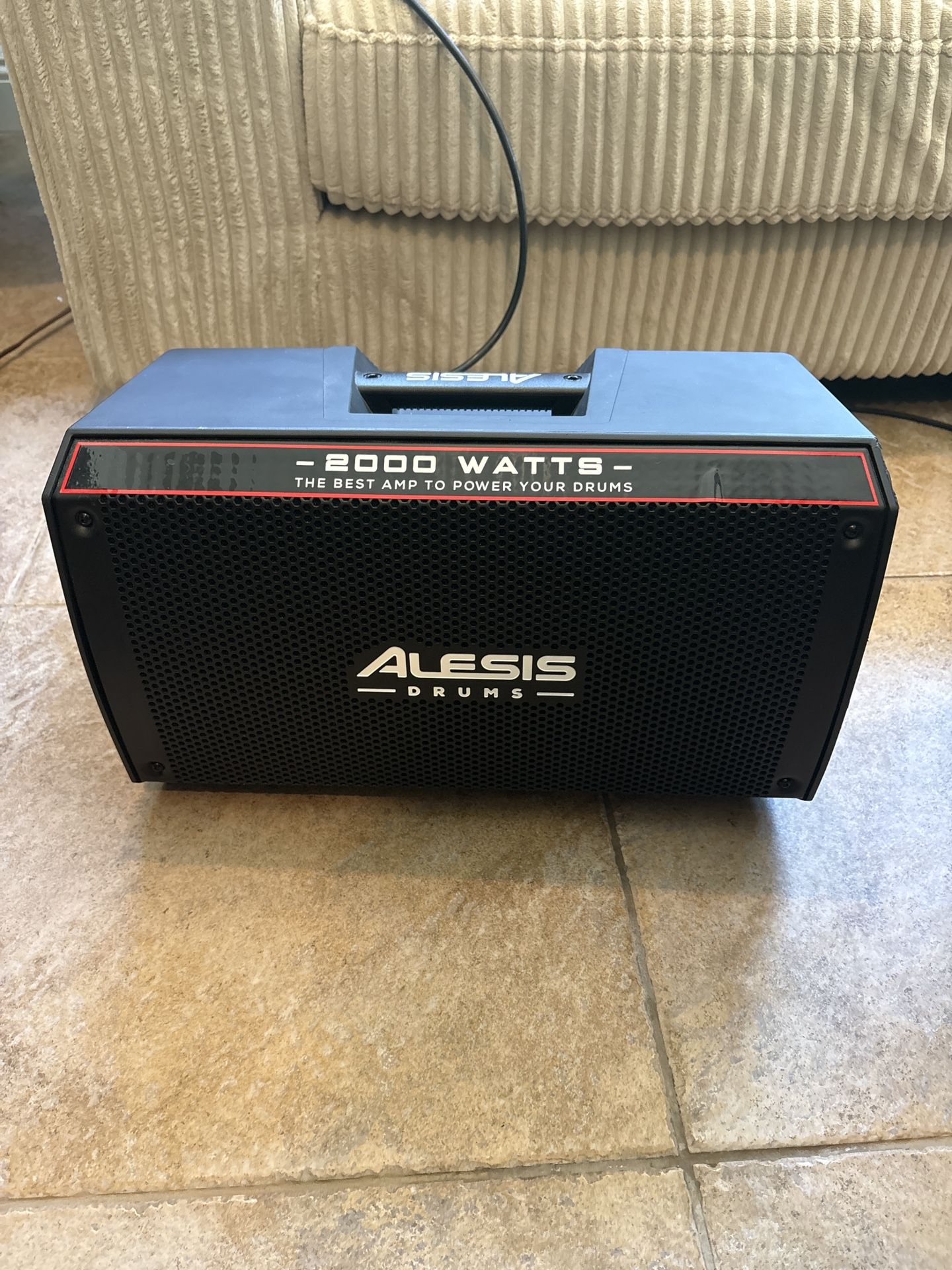 Alesis Strike Amp 8 2000 Watt