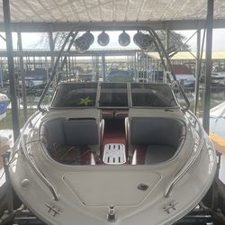 1995 Sea Ray Signature 200