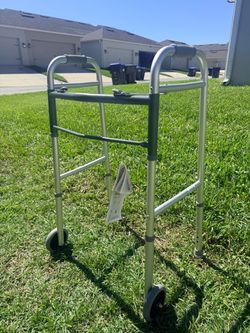 Folding Walker with Front Wheels