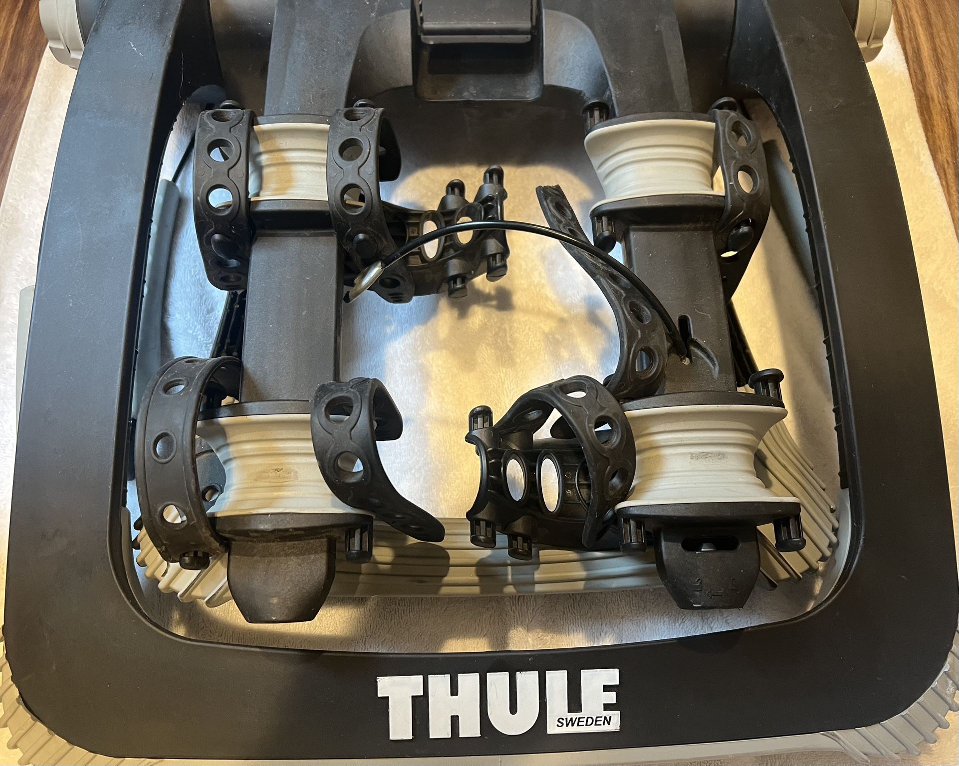 Thule Raceway 2-Bike Trunk-Mount Rack Carrier