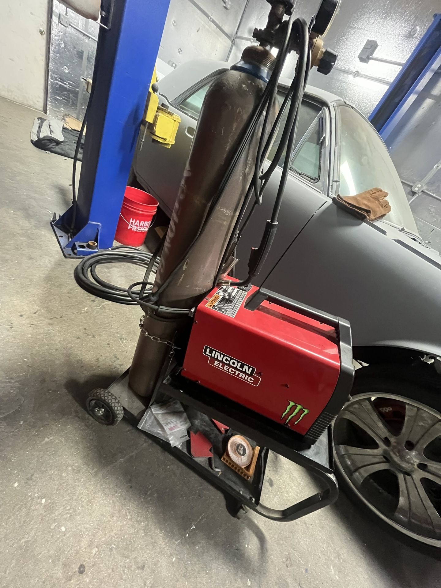 Lincoln 180 Welder W/ Tank And Cart