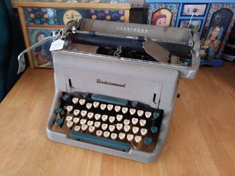 Underwood vintage typewriter