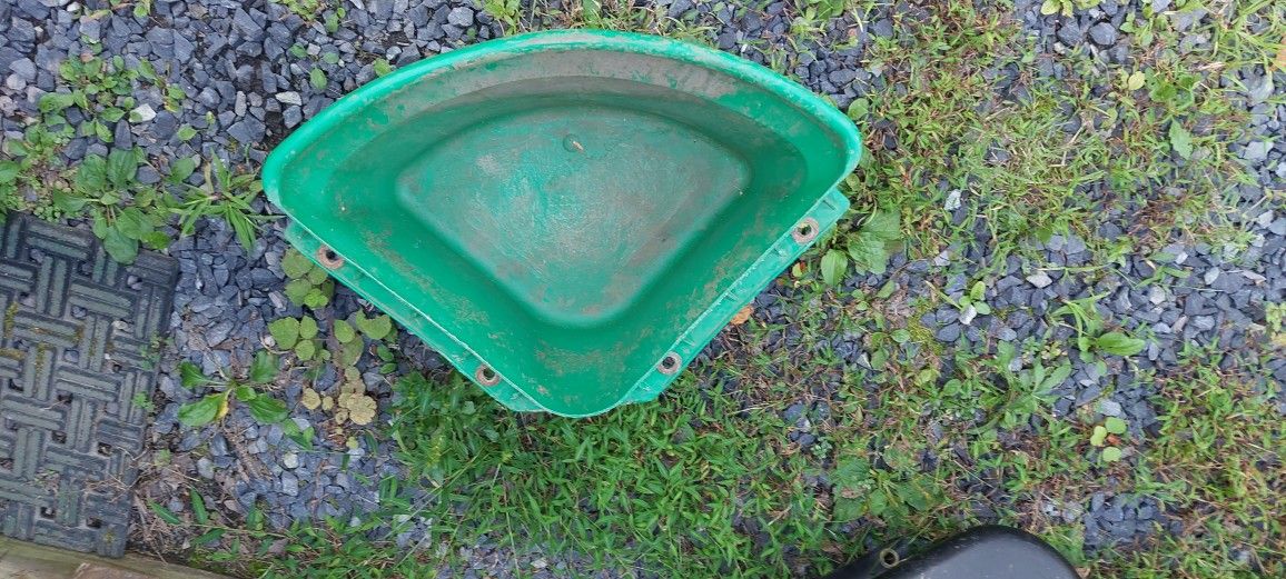 Corner Feeders For Horses Or Goats