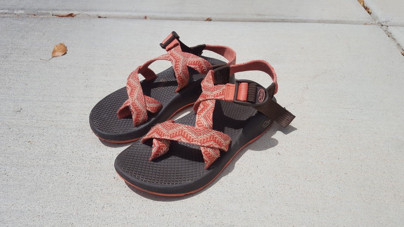 Women's Chaco Z2 sandal - size 5