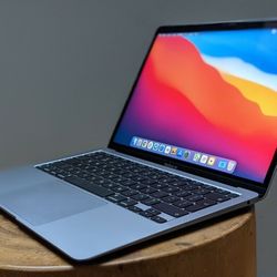  Macbook Air 2021 - Finance Option Available