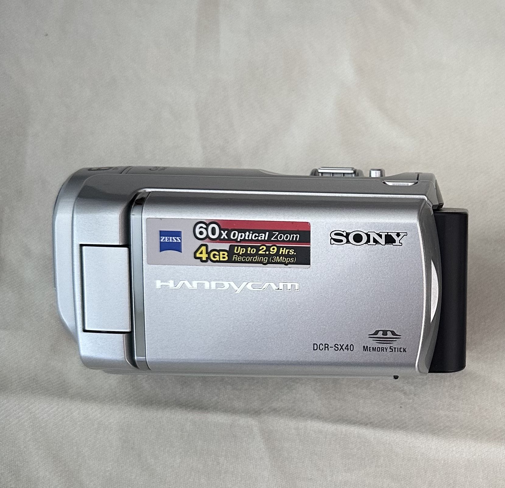 Sony Handycam DCR-SX40 w/ Carl Zeiss Lens