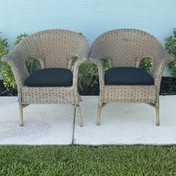 Wicker Chairs With Cushions