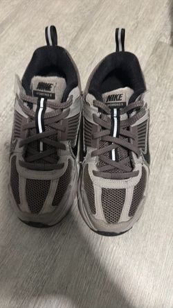 Used kids Nike Vomero size 2