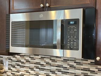 GE 1.9-cu ft Over-the-Range Microwave