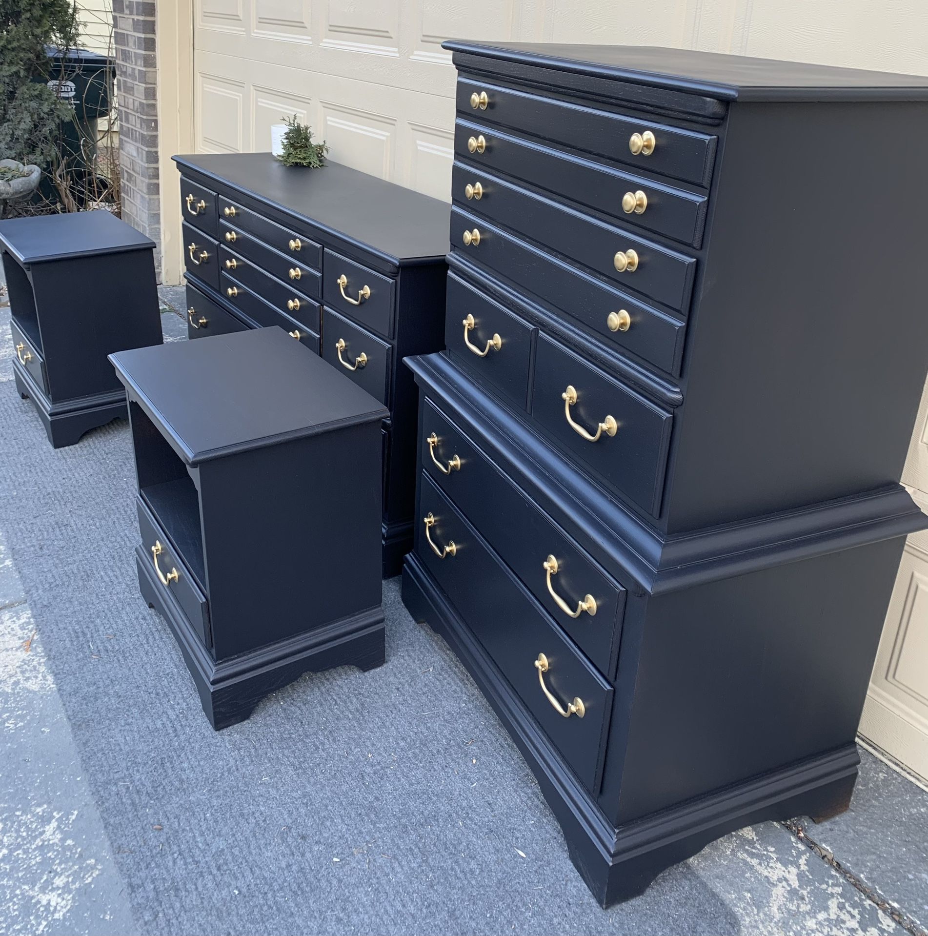 SALE🔥Gorgeous💫Dark Navy🌚Dresser, Chest & Set Of Nightstands