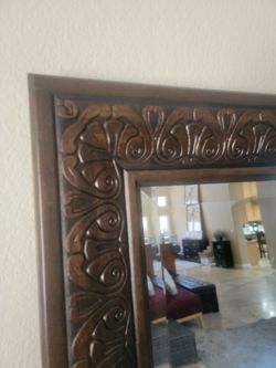 Tall mirror in excellent condition