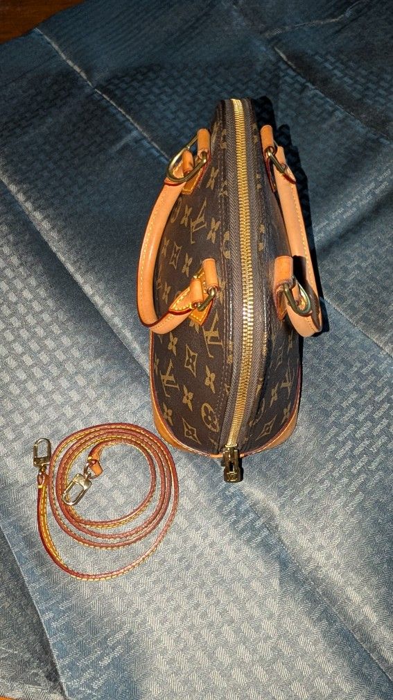 Louis Vuitton Alma