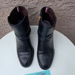 Hilfiger Boots 7M 