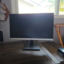 23.8" HP Monitor 