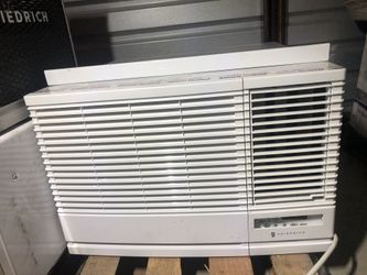 Friedrich 23,500 BTU AC Air conditioner wall/window unit