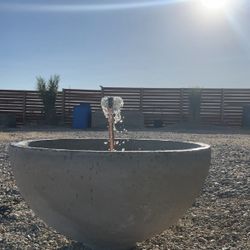 Concrete Fountain ⛲️ Solar powered 