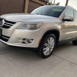 2010 Volkswagen Tiguan 