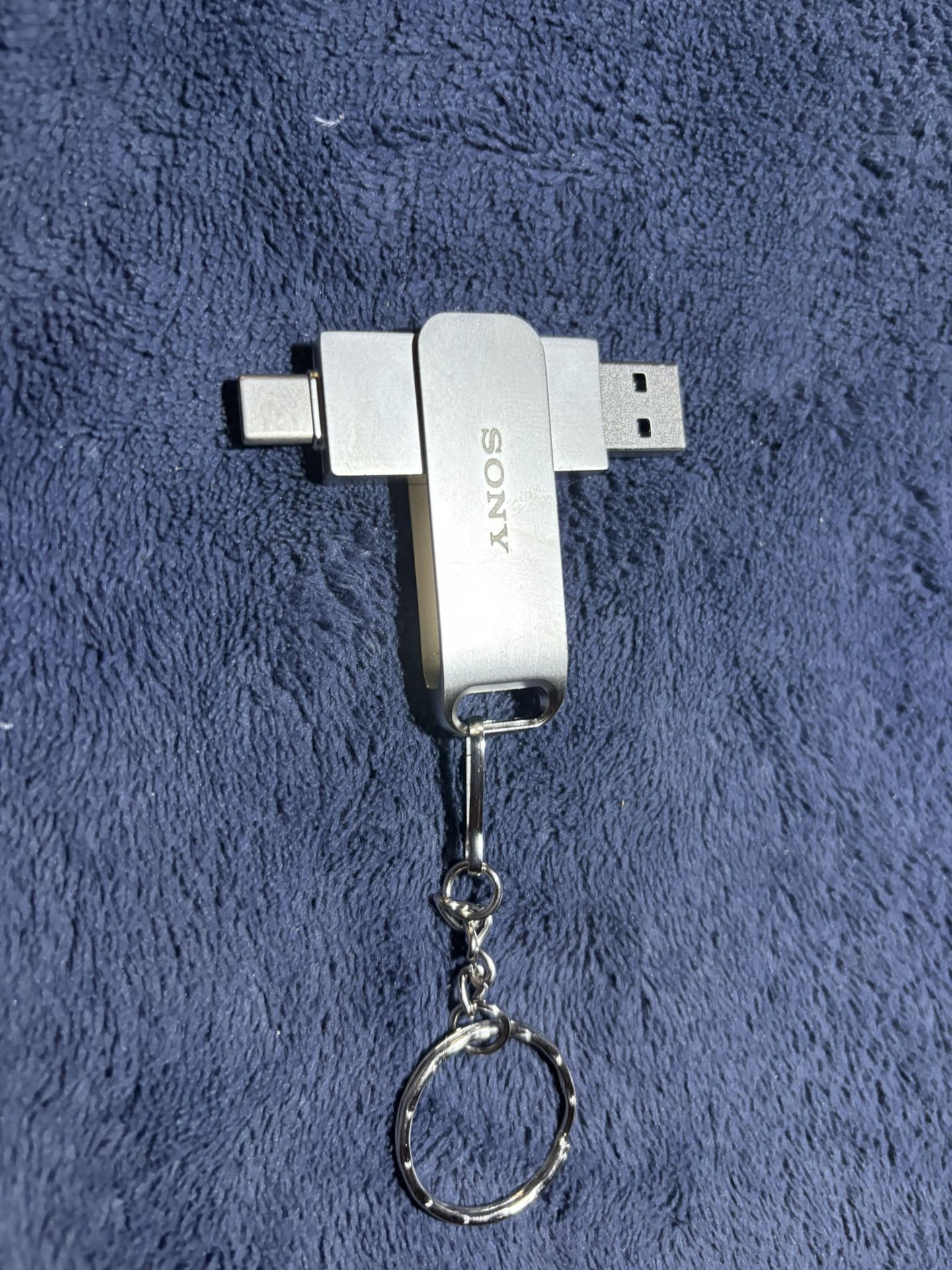 Sony 2TB Flash Drive USB-C / USB 3.0 Dual Interface With Key Chain 