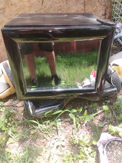 Mini fridge in good condition $25