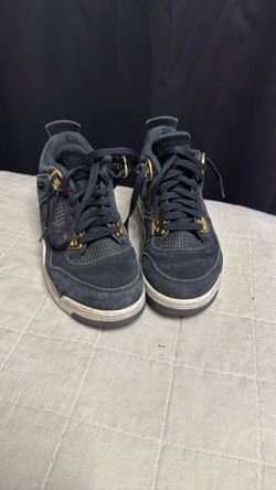Jordan 4s