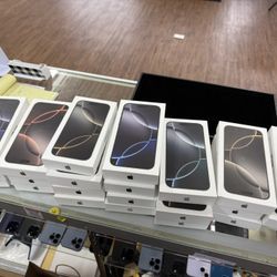 Brand New Unlocked iPhone 16Pro Max 256GB.   We Always Sell At Discounted Prices