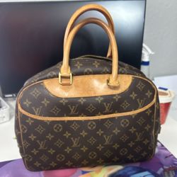 Louis Vuitton deauville 