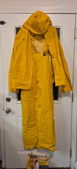 CLC Yellow Rain Suit Jacket and Bib Pants