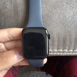 Apple Watch SE 