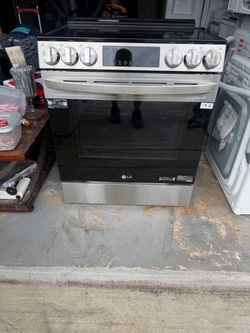Lg Stove/range 3 months warranty delivery and installation available