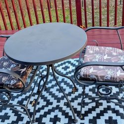 Bistro Set (Gray)