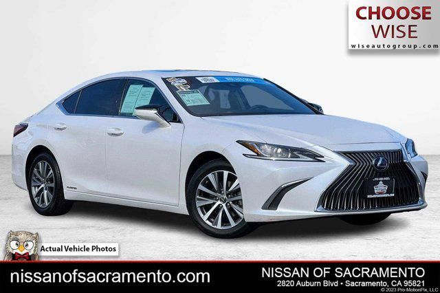 2019 Lexus ES 300h