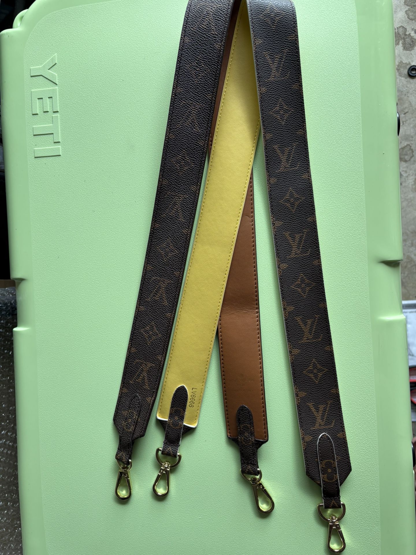 Purse Straps L V 