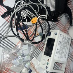 Hospital Grade Baby Oxygen Reader With Carrying Case 