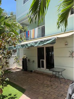20’ SunSetter Retractable Patio Awning – Model 1100 – Works Perfect – Includes Mounting Hardware