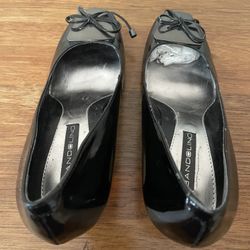Variety Of Women’s Shoes/Sandals In Size 61/2