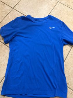 Nike Boys Size Medium shirt