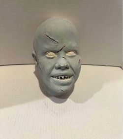 Linda Blair EXORCIST Head Bust