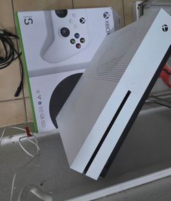 XBOX Series S 512 GB 120 FPS