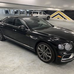 2021 Bentley Flying Spur V8