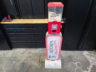 Altoids Vending Machine (Needs Work)