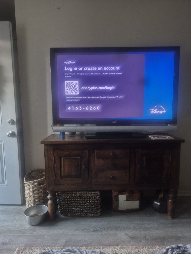 55 Inch Tv VIZIO..older Model...I used a Firestick..