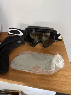 Riding goggles