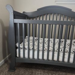 Convertible Crib Toddler Bed With Waterproof Mattress 